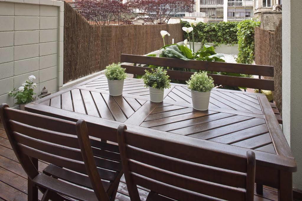 Flateli Urquinaona Barcelona Exterior foto