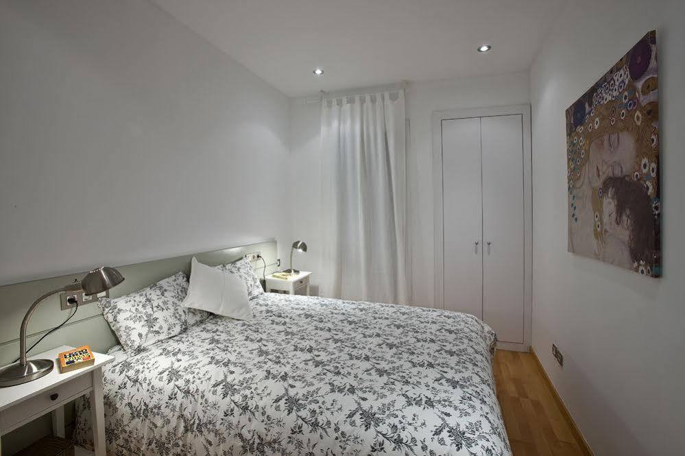Flateli Urquinaona Barcelona Exterior foto